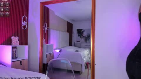 Maria Victoria online show from 11-15-25, 11:29