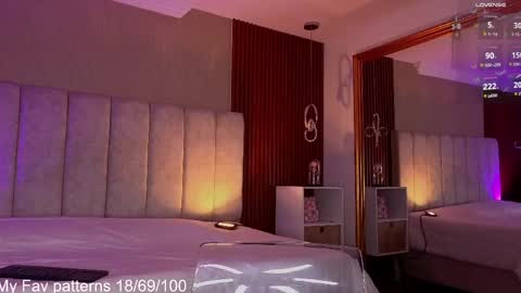 Snapshot of victoriaregia1 chatting on 05-25-26, 11:27 Maria Victoria online show from 05-25-26, 11:27