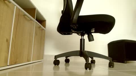 Victoria online show from 01-09-26, 05:48