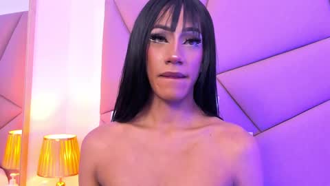 VictoriaRoss online show from 02-17-25, 03:15