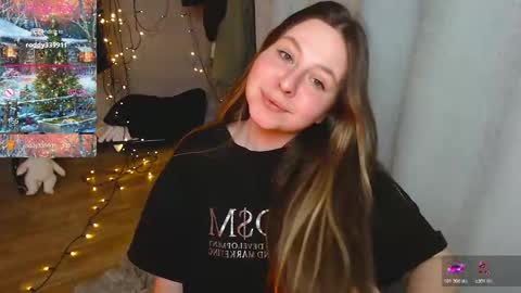 Snapshot of victoriassecrets_ chatting on 01-07-26, 05:15 victoriassecrets_ online show from 01-07-26, 05:15