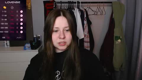 Snapshot of victoriassecrets_ chatting on 02-20-26, 05:57 victoriassecrets_ online show from 02-20-26, 05:57