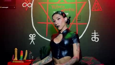 Snapshot of victoriavampire666 chatting on 09-19-25, 03:30 Victoria Vampire online show from 09-19-25, 03:30