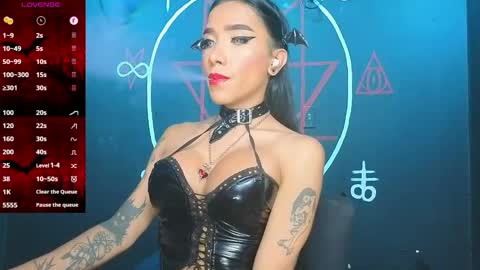 Snapshot of victoriavampire666 chatting on 11-13-25, 06:18 Victoria Vampire online show from 11-13-25, 06:18