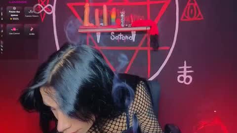 Snapshot of victoriavampire666 chatting on 01-08-26, 03:31 Victoria Vampire online show from 01-08-26, 03:31