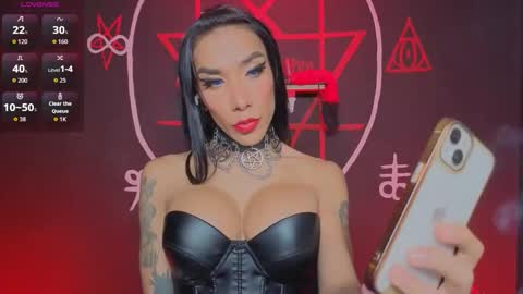 Snapshot of victoriavampire666 chatting on 01-09-26, 03:09 Victoria Vampire online show from 01-09-26, 03:09