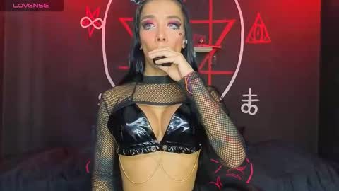 Snapshot of victoriavampire666 chatting on 02-09-26, 10:03 Victoria Vampire online show from 02-09-26, 10:03