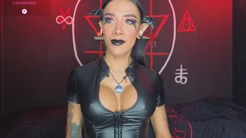 Snapshot of victoriavampire666 chatting on 02-21-26, 04:35 Victoria Vampire online show from 02-21-26, 04:35