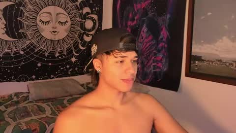 Snapshot of victorino_jhonson chatting on 12-10-24, 03:01 Victorino Jhonson online show from 12-10-24, 03:01