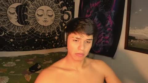 Snapshot of victorino_jhonson chatting on 01-12-25, 02:56 Victorino Jhonson online show from 01-12-25, 02:56