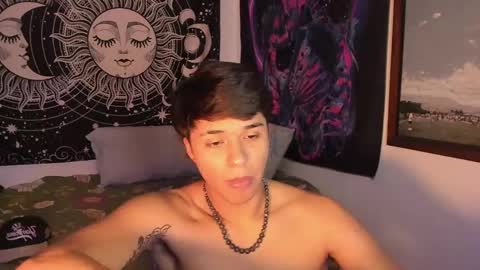 Snapshot of victorino_jhonson chatting on 01-19-25, 10:17 Victorino Jhonson online show from 01-19-25, 10:17