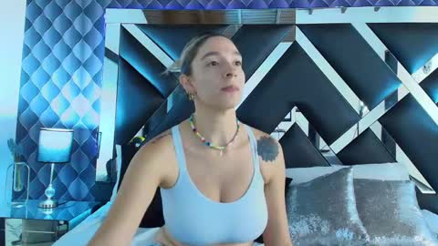 victtoria lee online show from 01-14-25, 10:34