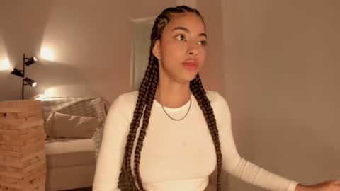 Karla online show from 03-05-25, 07:06