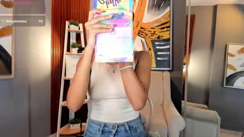 Karla online show from 09-19-25, 07:47