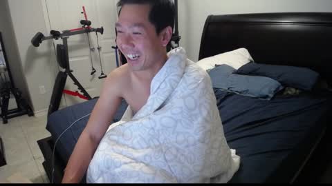 Snapshot of vietnamese23 chatting on 01-06-25, 11:40 wonderful online show from 01-06-25, 11:40