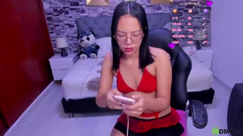 Violet online show from 04-27-26, 08:18