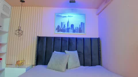 Viiolett online show from 03-09-25, 07:26