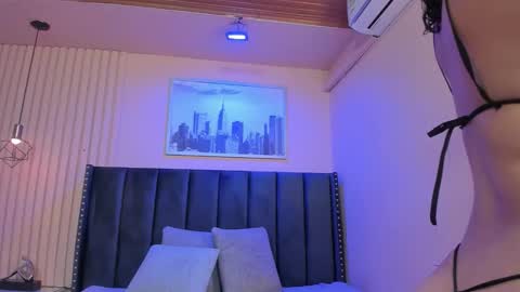 Viiolett online show from 10-09-25, 08:07