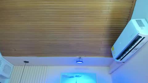 Viiolett online show from 02-22-26, 08:07