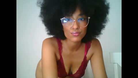 viiolettaaa online show from 04-15-26, 09:37