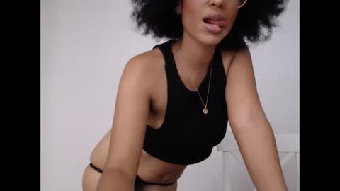 viiolettaaa online show from 06-05-26, 09:42