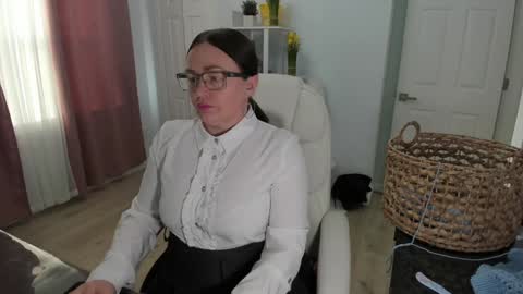 Snapshot of vika7333 chatting on 02-07-25, 07:06 Ukrainian-woman online show from 02-07-25, 07:06