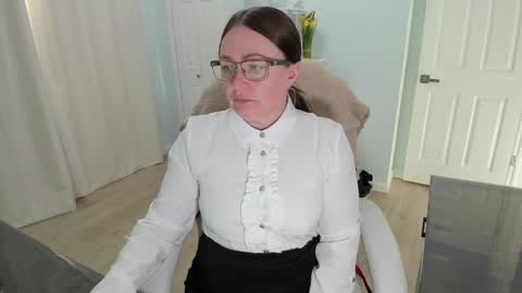 Snapshot of vika7333 chatting on 03-10-25, 09:29 Ukrainian-woman online show from 03-10-25, 09:29