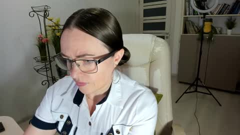 Ukrainian-woman online show from 01-13-26, 06:51