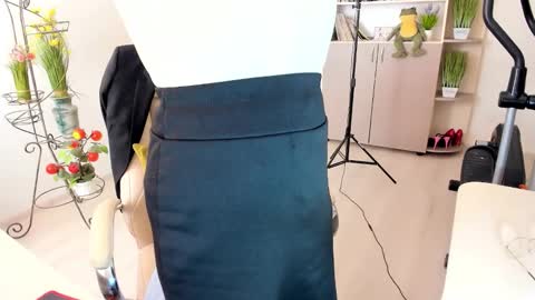 Ukrainian-woman online show from 01-18-26, 07:12