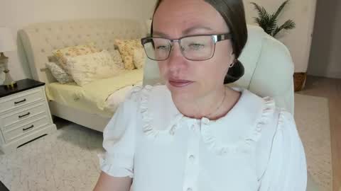 Ukrainian-woman online show from 05-02-26, 11:04