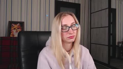 Vika online show from 09-12-25, 05:07