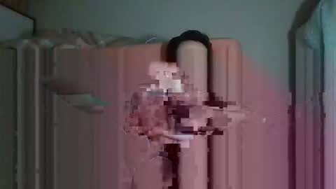 Snapshot of vikbika2 chatting on 12-08-24, 01:56  Tom reunz online show from 12-08-24, 01:56