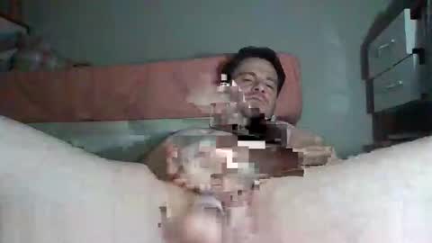Snapshot of vikbika2 chatting on 01-01-25, 01:04  Tom reunz online show from 01-01-25, 01:04