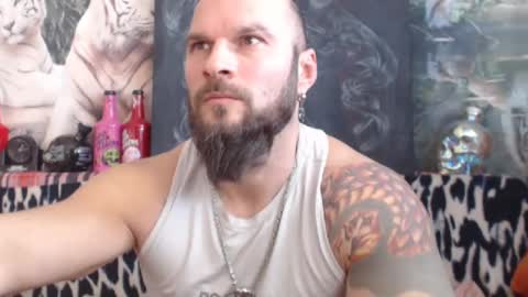 Snapshot of viking_me chatting on 01-05-25, 10:32 viking online show from 01-05-25, 10:32