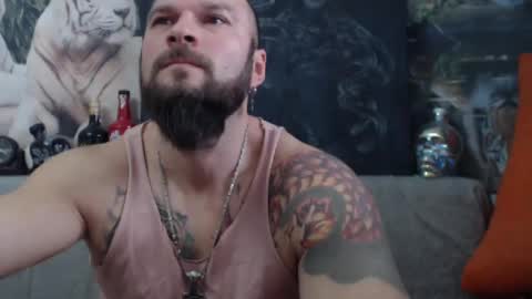 Snapshot of viking_me chatting on 01-12-25, 07:00 viking online show from 01-12-25, 07:00