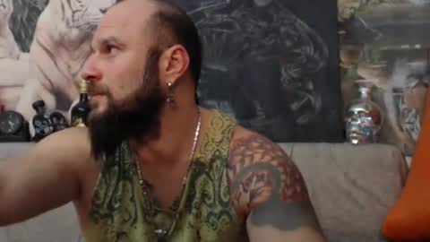 Snapshot of viking_me chatting on 01-13-25, 07:10 viking online show from 01-13-25, 07:10