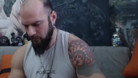 Snapshot of viking_me chatting on 01-15-25, 07:05 viking online show from 01-15-25, 07:05