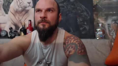 Snapshot of viking_me chatting on 01-18-25, 08:30 viking online show from 01-18-25, 08:30