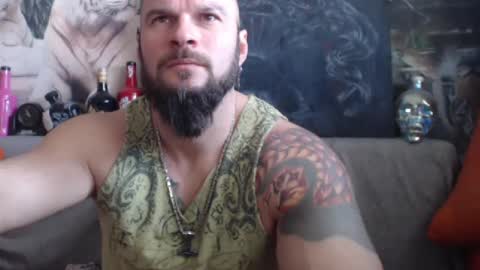 Snapshot of viking_me chatting on 02-13-25, 07:13 viking online show from 02-13-25, 07:13