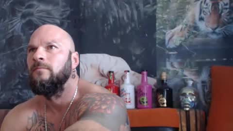 Snapshot of viking_me chatting on 09-17-25, 10:17 viking online show from 09-17-25, 10:17