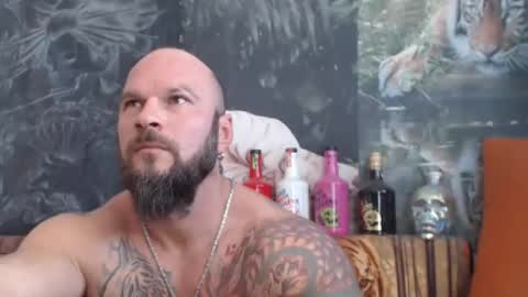 Snapshot of viking_me chatting on 09-23-25, 10:29 viking online show from 09-23-25, 10:29