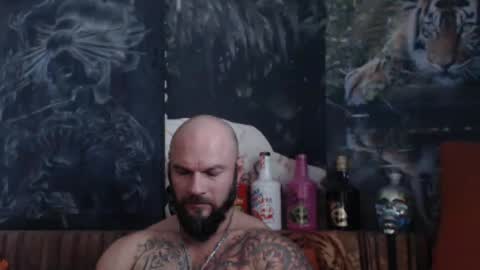 Snapshot of viking_me chatting on 09-30-25, 06:40 viking online show from 09-30-25, 06:40