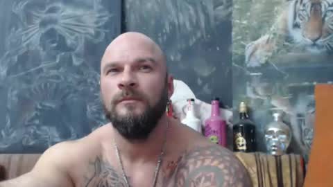 Snapshot of viking_me chatting on 10-12-25, 07:02 viking online show from 10-12-25, 07:02