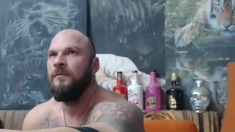 Snapshot of viking_me chatting on 10-21-25, 07:14 viking online show from 10-21-25, 07:14