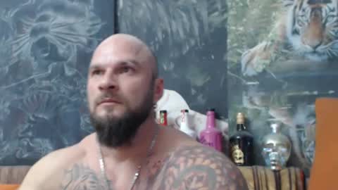 Snapshot of viking_me chatting on 11-04-25, 08:08 viking online show from 11-04-25, 08:08