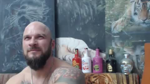 Snapshot of viking_me chatting on 11-10-25, 07:57 viking online show from 11-10-25, 07:57