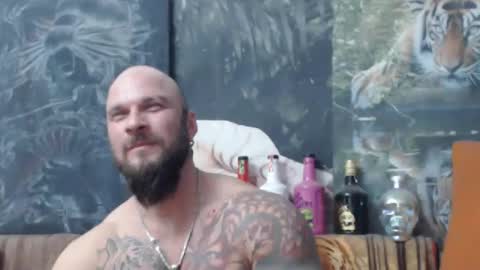 Snapshot of viking_me chatting on 11-22-25, 07:02 viking online show from 11-22-25, 07:02