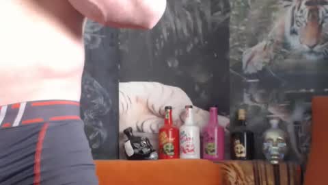 Snapshot of viking_me chatting on 11-26-25, 07:42 viking online show from 11-26-25, 07:42