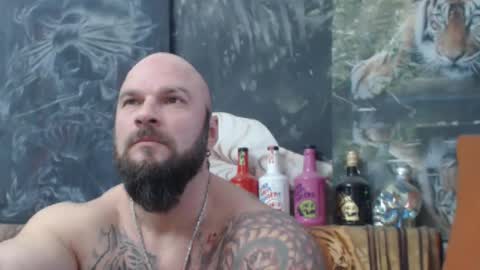 Snapshot of viking_me chatting on 12-02-25, 05:35 viking online show from 12-02-25, 05:35