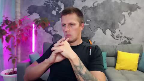 Snapshot of vikingchrisss chatting on 10-18-25, 10:27 vikingchrisss online show from 10-18-25, 10:27